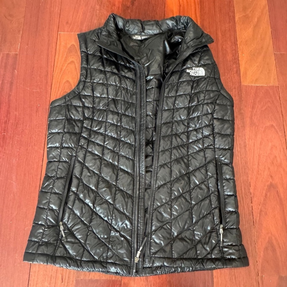 The North Face Women's Black Puffer Vest